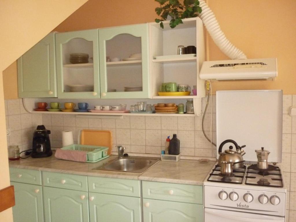 Barbara Apartmanhaz Kehidakustány Екстериор снимка