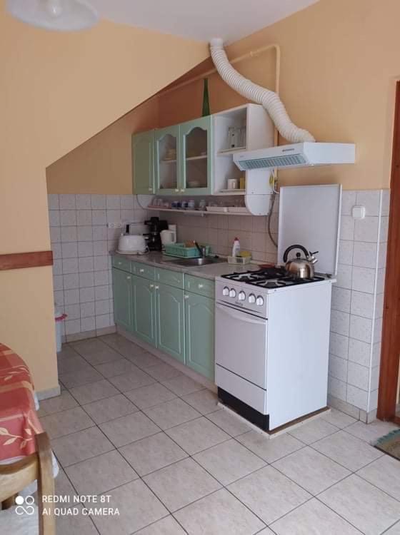Barbara Apartmanhaz Kehidakustány Екстериор снимка