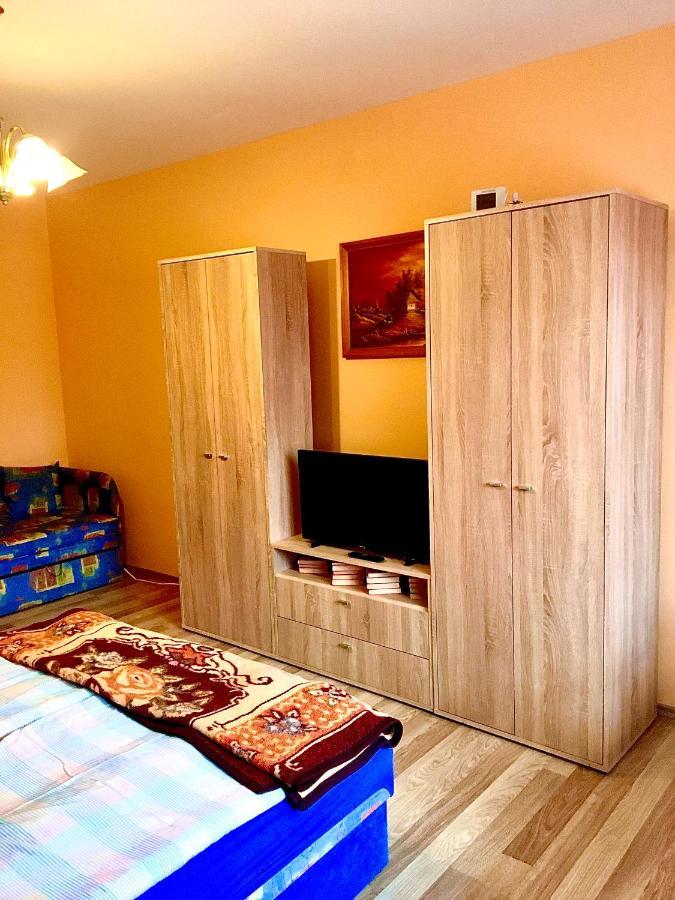 Barbara Apartmanhaz Kehidakustány Екстериор снимка
