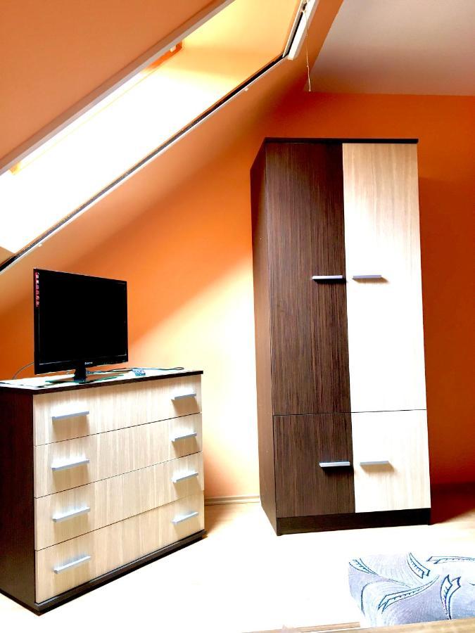 Barbara Apartmanhaz Kehidakustány Екстериор снимка