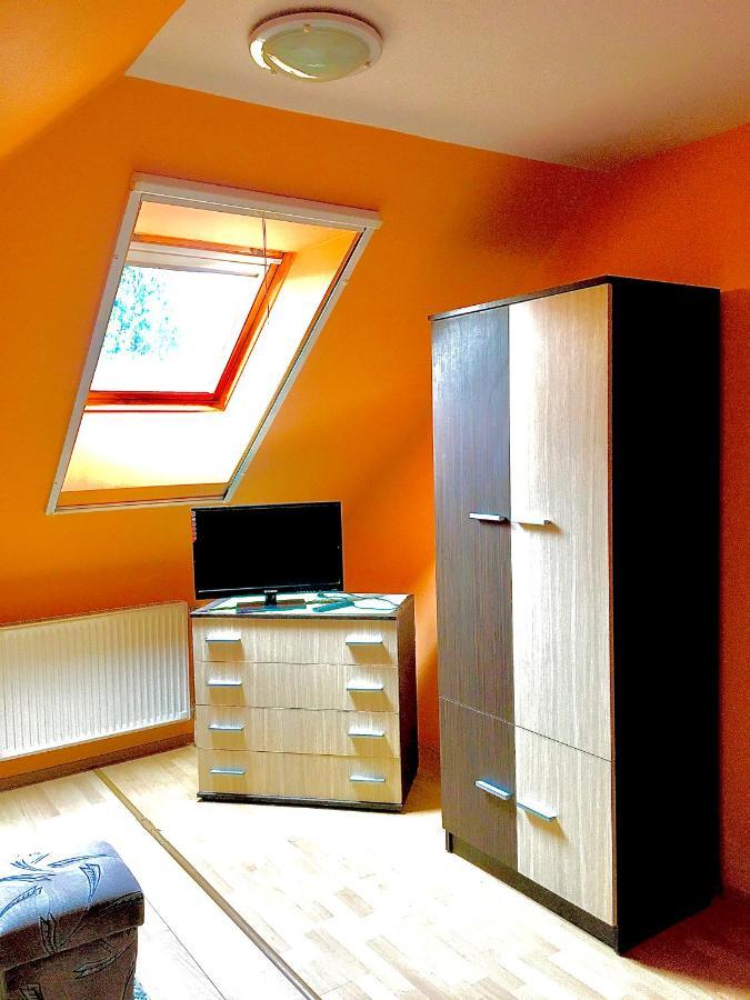 Barbara Apartmanhaz Kehidakustány Екстериор снимка