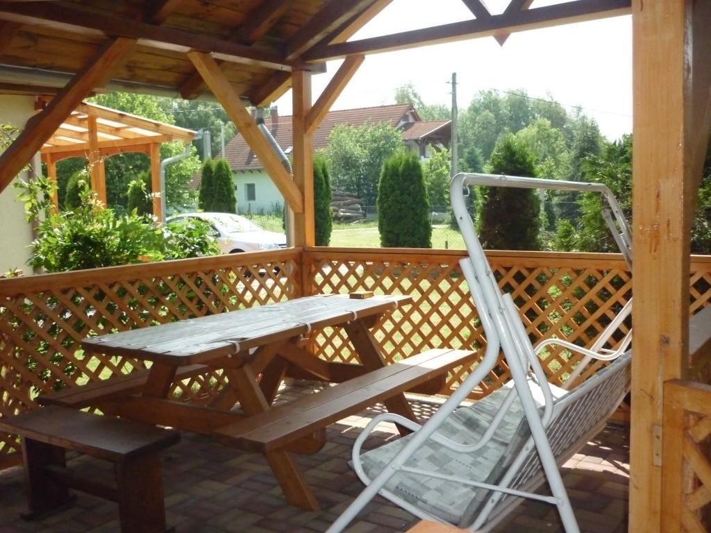 Barbara Apartmanhaz Kehidakustány Екстериор снимка